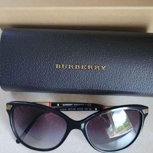 Womens Burberry sunglasses